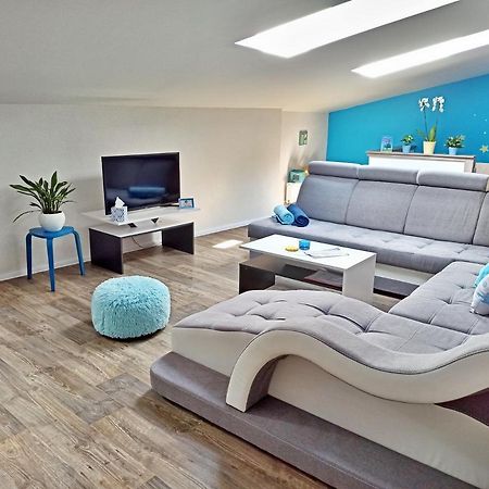 Shiny Star Apartman สปิชสกา โนวา เวส ภายนอก รูปภาพ