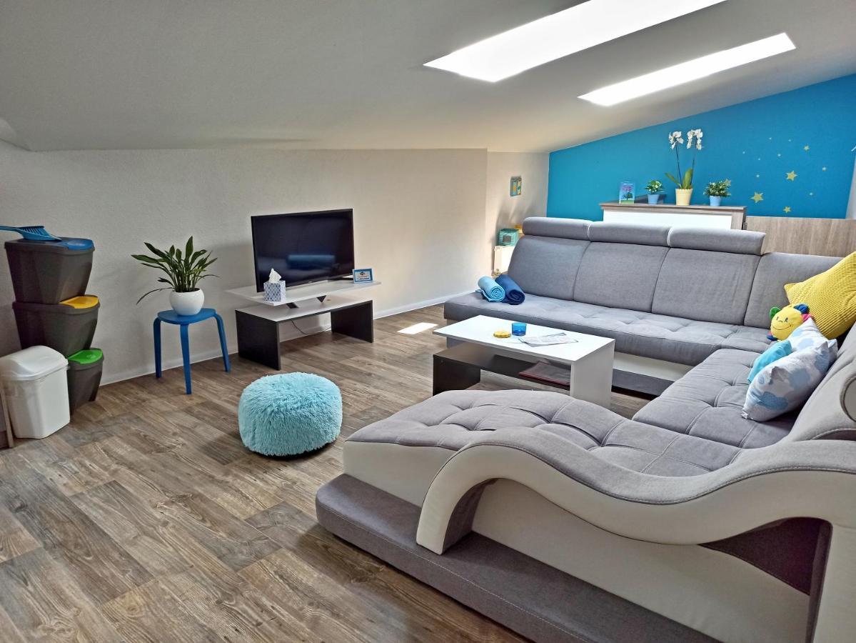 Shiny Star Apartman สปิชสกา โนวา เวส ภายนอก รูปภาพ