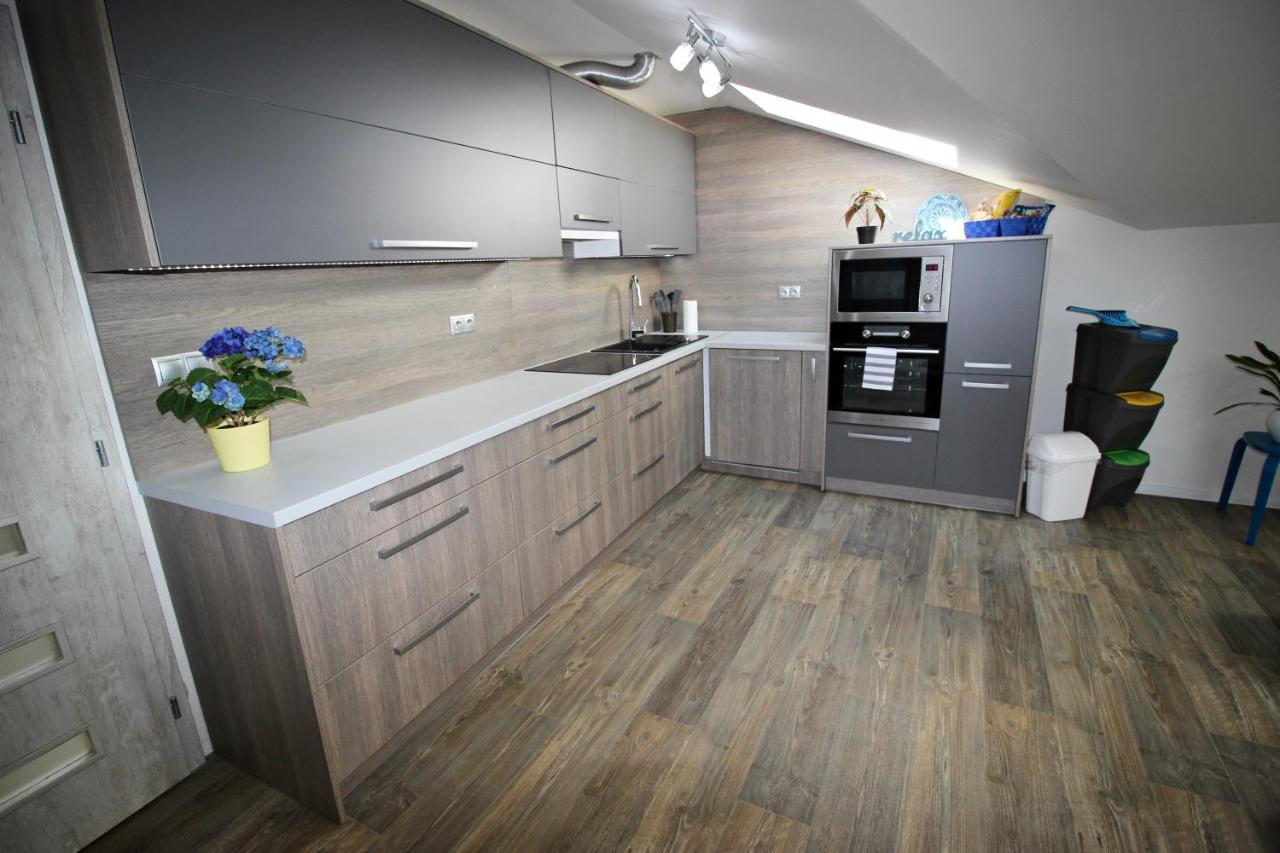 Shiny Star Apartman สปิชสกา โนวา เวส ภายนอก รูปภาพ