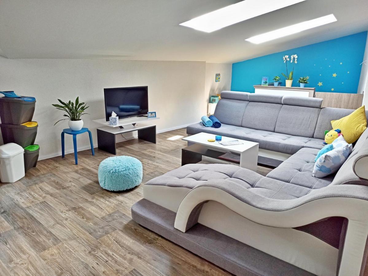 Shiny Star Apartman สปิชสกา โนวา เวส ภายนอก รูปภาพ