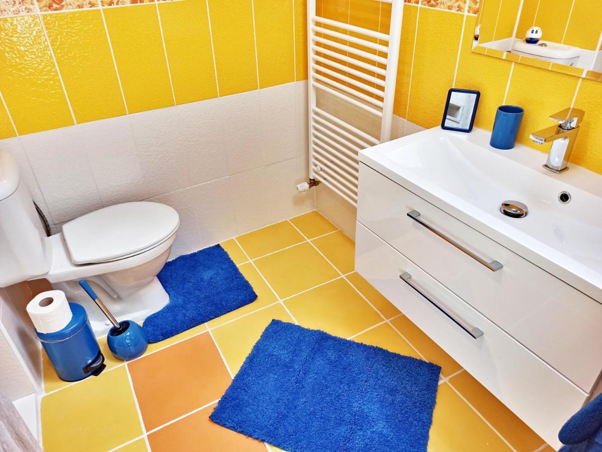 Shiny Star Apartman สปิชสกา โนวา เวส ภายนอก รูปภาพ