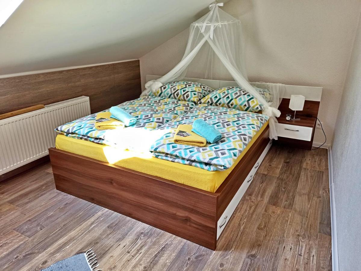 Shiny Star Apartman สปิชสกา โนวา เวส ภายนอก รูปภาพ